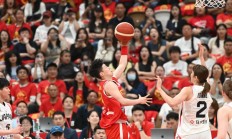 世俱杯注册网站:“双塔”闪光 中国女篮热身赛击败日本队